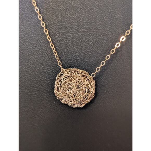 Precious Meshes 925 Sterling Hand Crocheted Wire Pearl Bird Nest Necklace - Picture 3 of 8